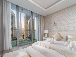 Luxury 1 BR Burj Khalifa Views at the sterling