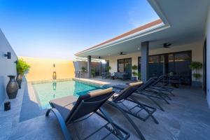 Luxury Modern Pool Villa 2BR (KL2)