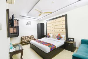 FabHotel Vishesh Continental
