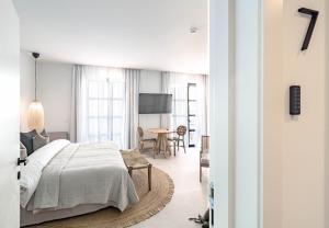 A7- Seaclub suites by Roomservices