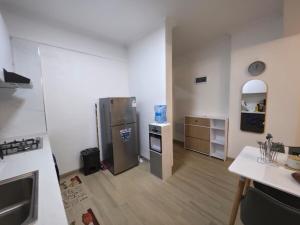 Elegant 1BR apartment Pool, wifi, Marina Westlands