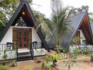 Yashis Place Sigiriya