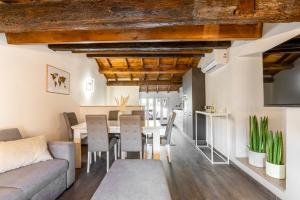 Vallum Collection - ULTRALIGHT HOME