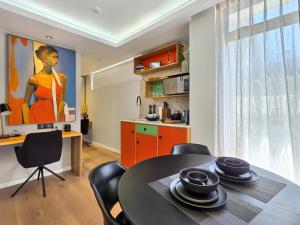 Bantry Bay Breeze Studio & Walk to Promenade