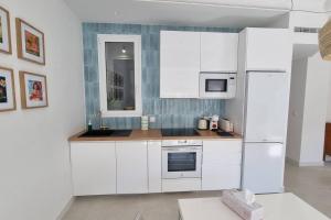 Romantic Apartment in Cabanyal by Virkin Suites