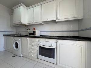 Armação de Pêra Central 3 With Pool by Homing