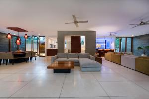 The Muse Luxury Apartment - Private Room with Share Facilities