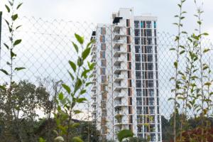 Bomahause Serene Stay With Full Power Backup