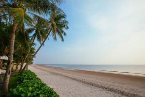 Cape Nidhra Hotel