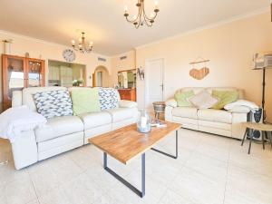 3 bed penthouse apt La Cala close to beach