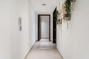 Breathtaking City Views From DT Apt with Terrace