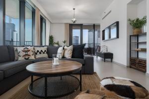 Breathtaking City Views From DT Apt with Terrace