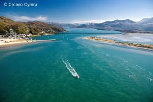 4 Bed in Barmouth oc-bow259