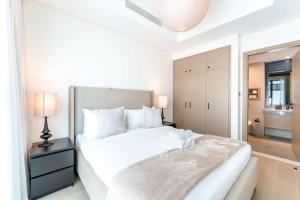 Free housekeeping visits during your stay - StayShort - 6BR Villa in Damac Lagoons that Sleeps 11