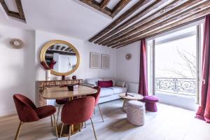 Luxury Newly Renovated 4 stars Prestige Apartment , Panthéon Area, Central Paris