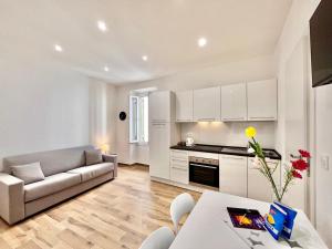 Comfortable studio in the old town of Menton