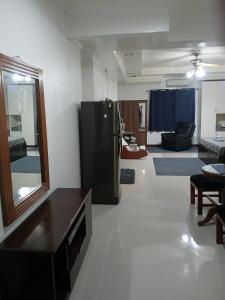 Bourbon Street Apts off Red Street - Room 27C - Luxury Studio