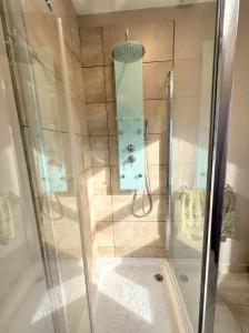 T2 cosy - Aéroport 9min Parking Équipé