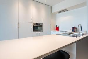 Eliza - Luxurious apartment with stunning sea views