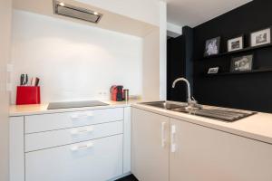 Eliza - Luxurious apartment with stunning sea views