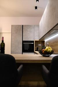 The White House Split