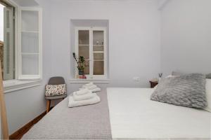 Ella Hestia Apartment -Steps from Spianada!