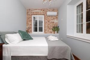 Ella Hestia Spiti - Steps from Spianada!