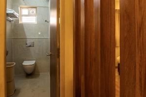 Hotel M S Chola
