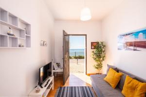 #003 Cottage By Home Holidays