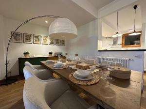 LA CALETTA SUITE APARTMENT- Panoramic Shared Pool & Secured Parking