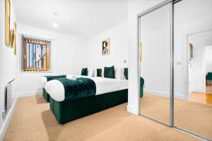 City Centre 2 Bedroom Flat, The Postbox