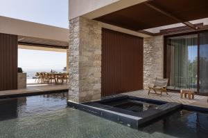 Seanatra Luxury Villas