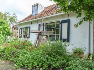 Cozy Holiday Home in Veere with Lake nearby