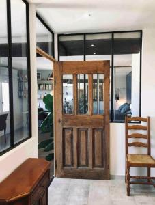 Grand appartement avec terrasse place Richelme