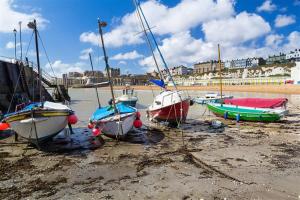 3 Bed in Broadstairs oc-cc0178