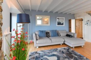 4 Bed in Llanbedrog oc-1frond