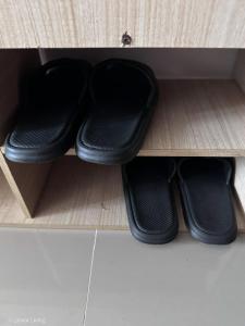 Linear Living - Furnished Studio Near Airport