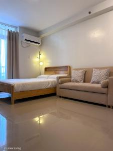 Linear Living - Furnished Studio Near Airport