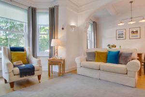 1 Bed in Overstrand oc-1866