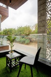 The Empire Studioz ,Golf Course Road ,One Horizon Center ,Paras Hospital Cyber City