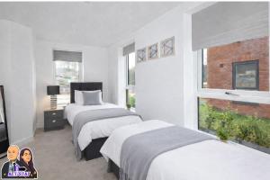 Copper Beech by Alt-Stay Contractor Accommodation - 2 Bed Contractor Home With Parking, Wi-Fi & Full Kitchen - Ideal For Long stays