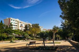 Cozy Duplex Retreat by Green Park & Ocean View