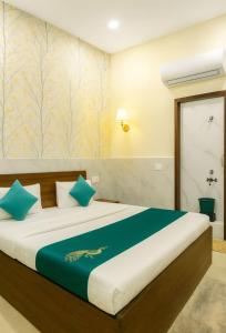 Hotel Royale Elite RK Residency