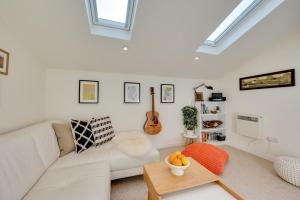1 Bed in Trimley St. Martin nr Felixstowe oc-obat
