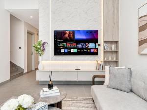 Royal Vista 26 - 4BR Villa at Arabian Ranches III