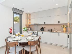 Royal Vista 26 - 4BR Villa at Arabian Ranches III