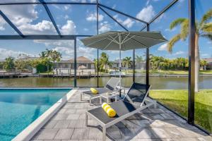 CoralVilla Suntastic - luxurious, new villa with pool & spa, outdoor kitchen