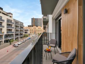 Royal Vista - 1BR with Darts Wall at Belgravia Square JVC