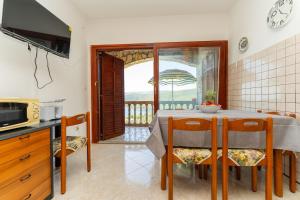 3BDR apartment- Stunning Sea View , Pet friendly, 8