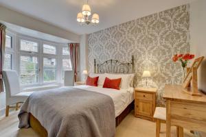 3 Bed in Lynmouth oc-summer
